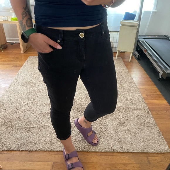 [New Directions] Black Weekend Capri Skinny Jeans - Picture 10 of 10